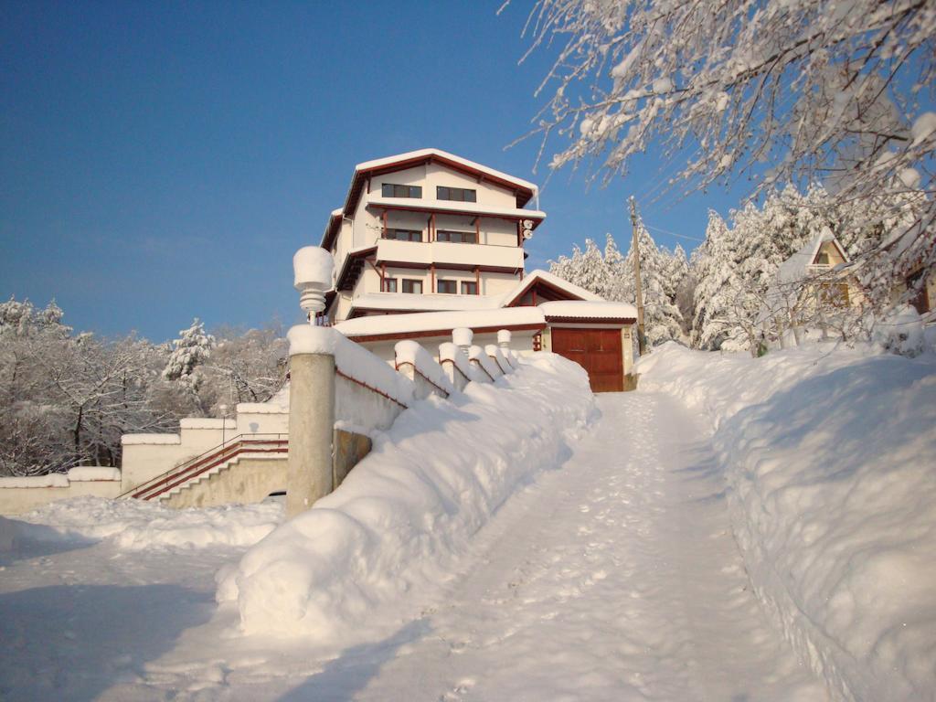 Family Hotel Diana Lyaskovo  Exteriör bild